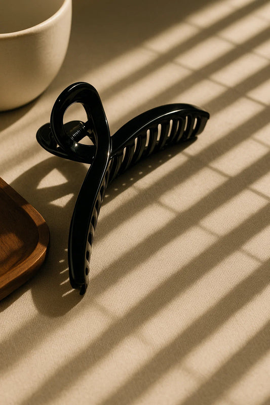 Classic Noir Acrylic Claw Clip