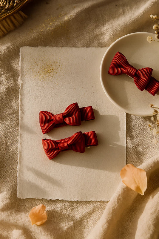 Scarlet Kiss Ribbed Mini Bow Clip Set (Set of 2)