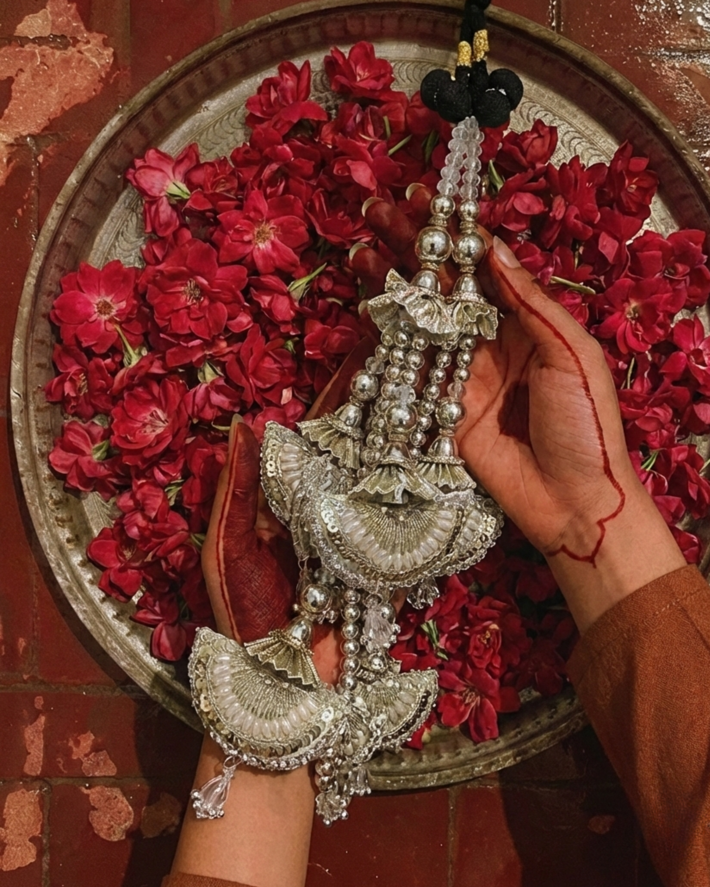 Chandrika Jhar Heirloom Parandi