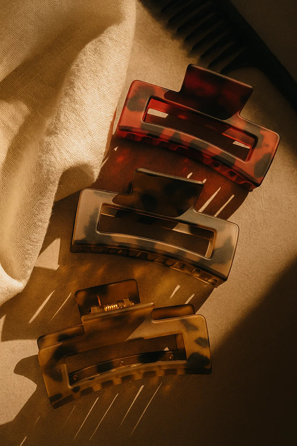 Tortoiseshell Trail Resin Claw Clips Trio